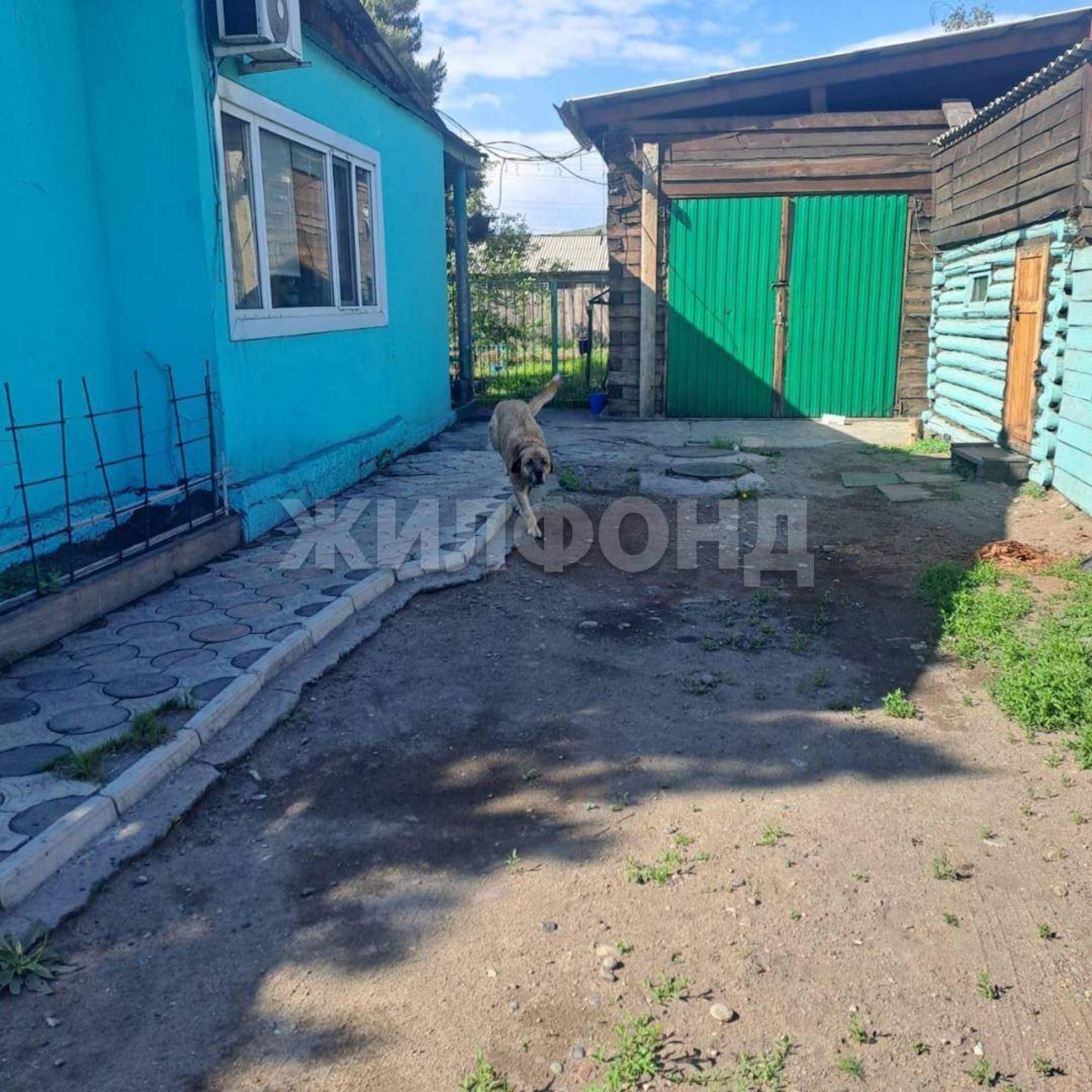 Купить дачу, дом, коттедж за 11 000 000 рублей на Сергея Есенина ул.