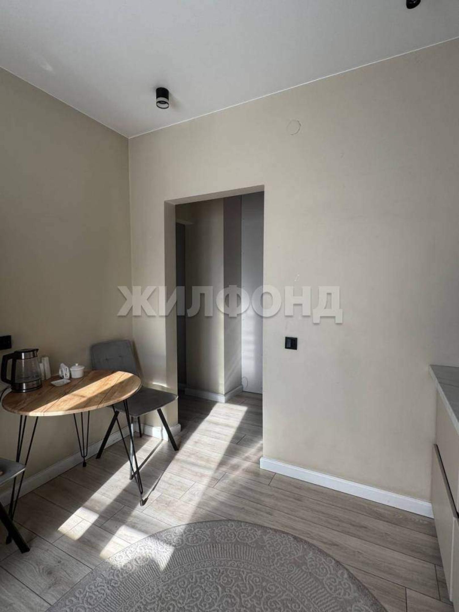 Купить квартиру за 10 000 000 рублей на Олега Саган-оола улица, д.6стр1