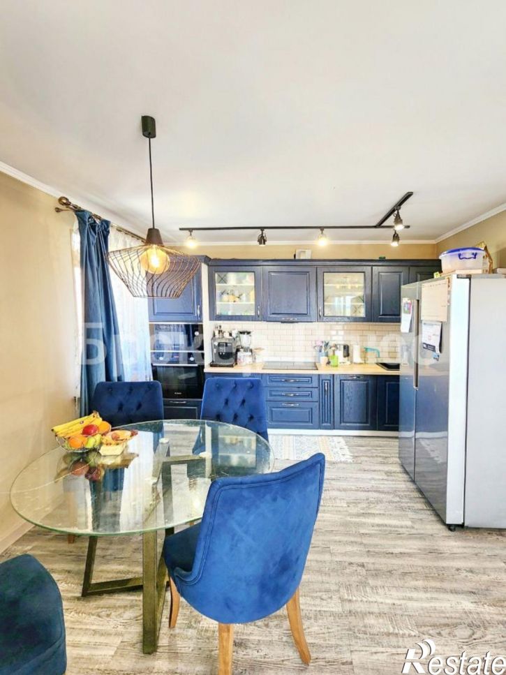 4-комн квартира улица Дружбы, 40,  д. 40