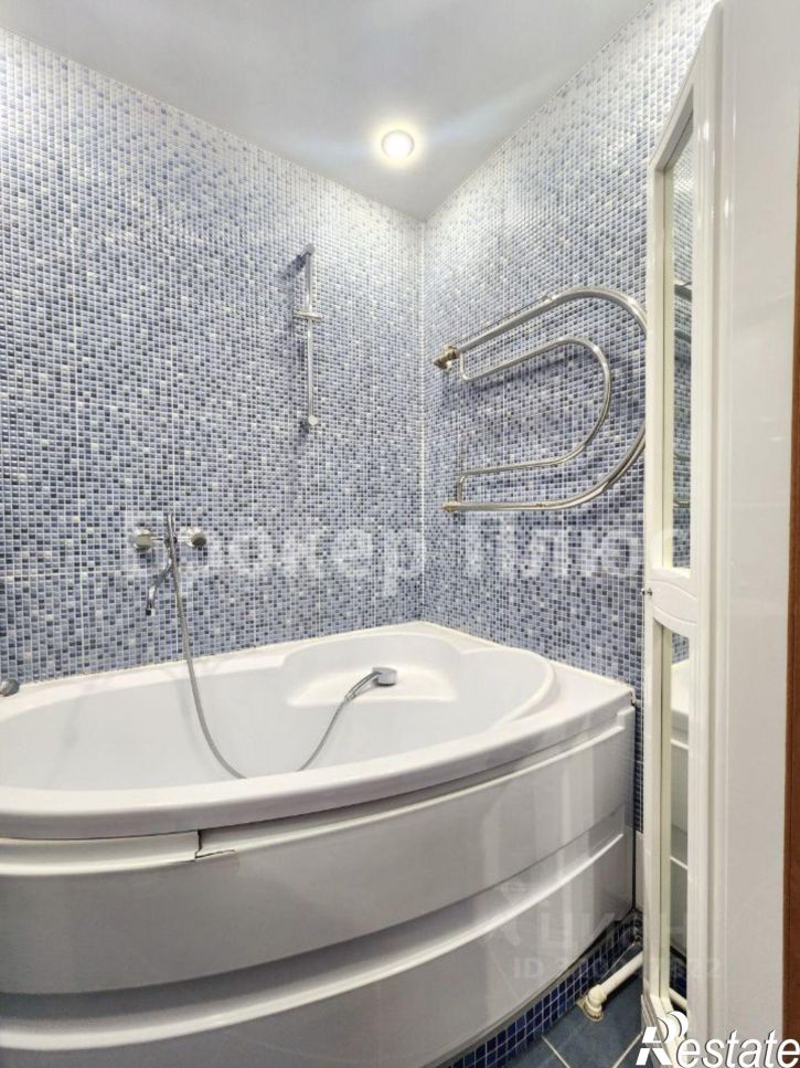 2-комн квартира ул Дружбы, 40,  д. 40