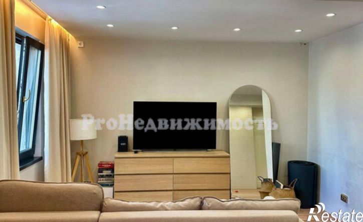 2-комн квартира Ангарский бульвар, 27,  д. 27