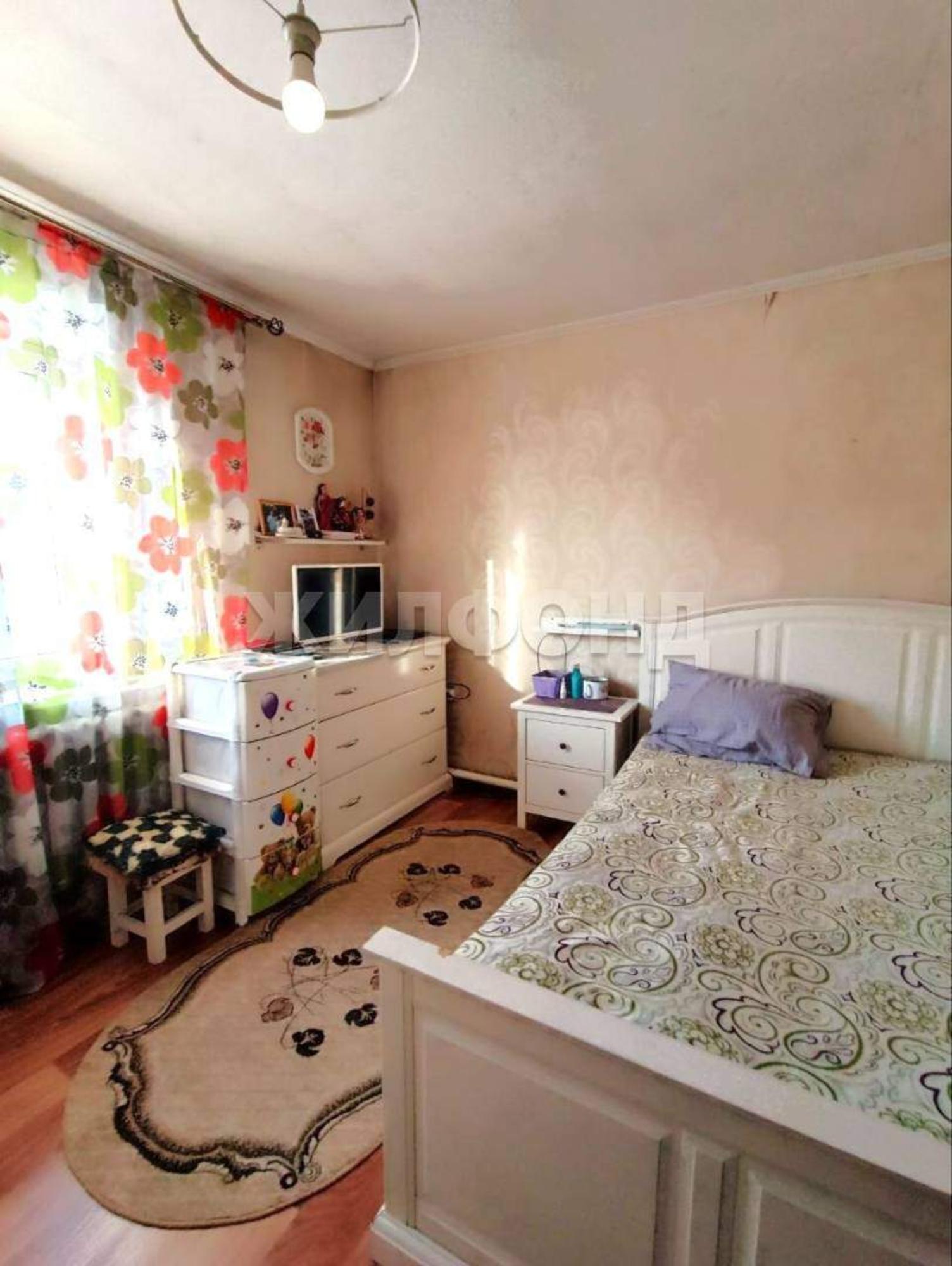 Купить дачу, дом, коттедж за 12 000 000 рублей на Весенняя улица