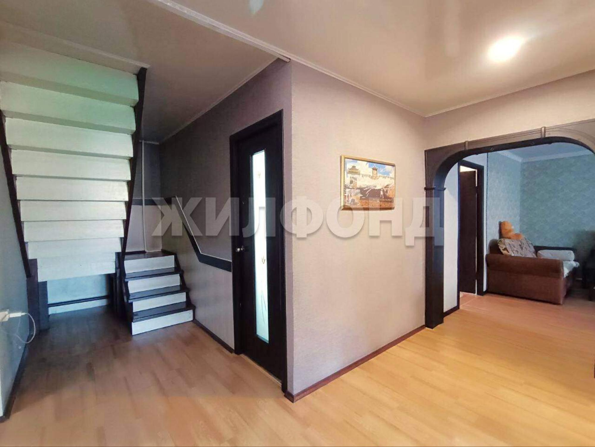 Купить дачу, дом, коттедж за 12 000 000 рублей на Весенняя улица