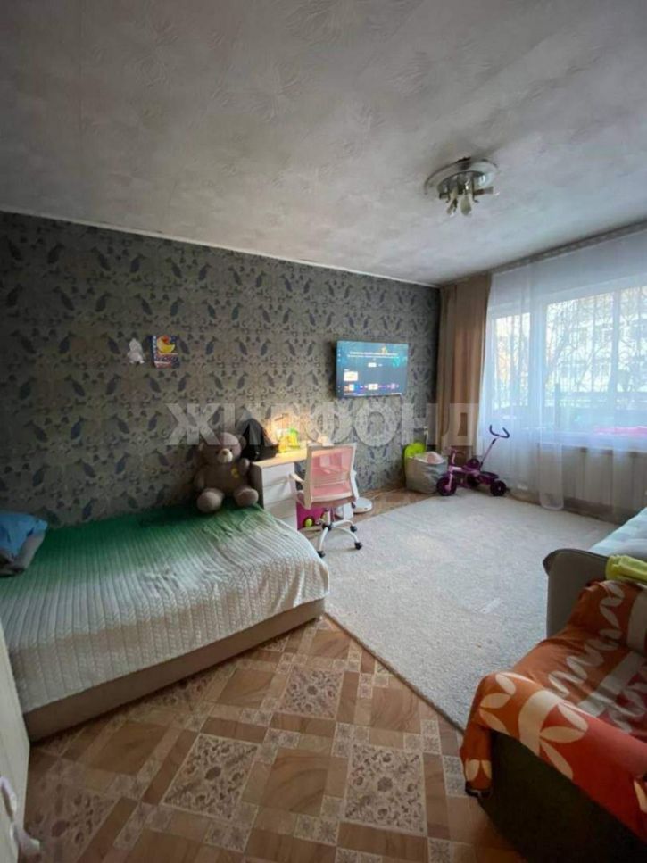 2-комн квартира Калинина улица, д.4