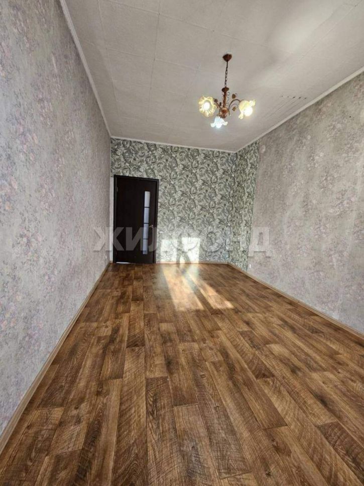 3-комн квартира Красных Партизан улица, д.15