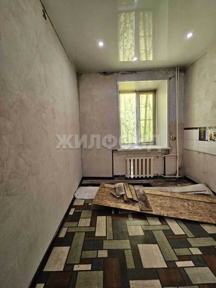 3-комн квартира Красных Партизан улица, д.15