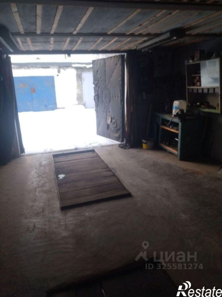 Гараж/парковка ул Крылова, 1а,  д. 1а