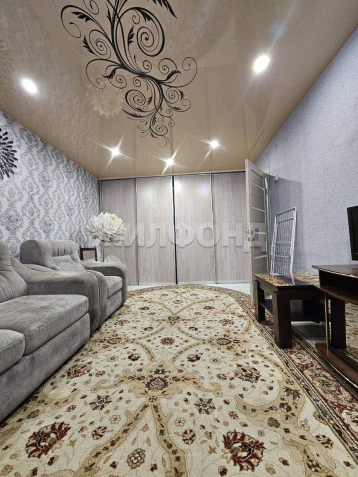 2-комн квартира Крылова улица, д.1а