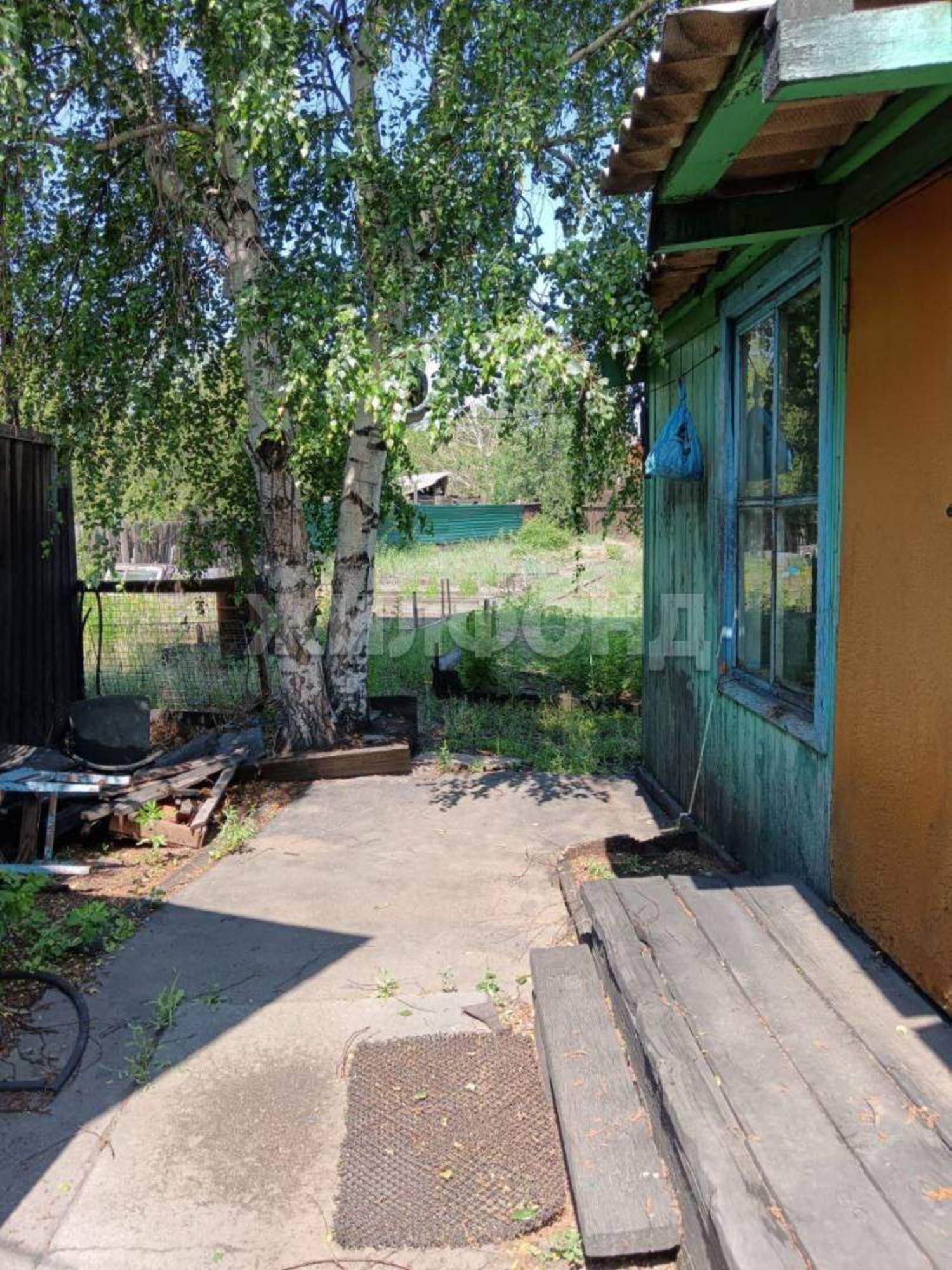 Купить дачу, дом, коттедж за 2 600 000 рублей на Центральная улица