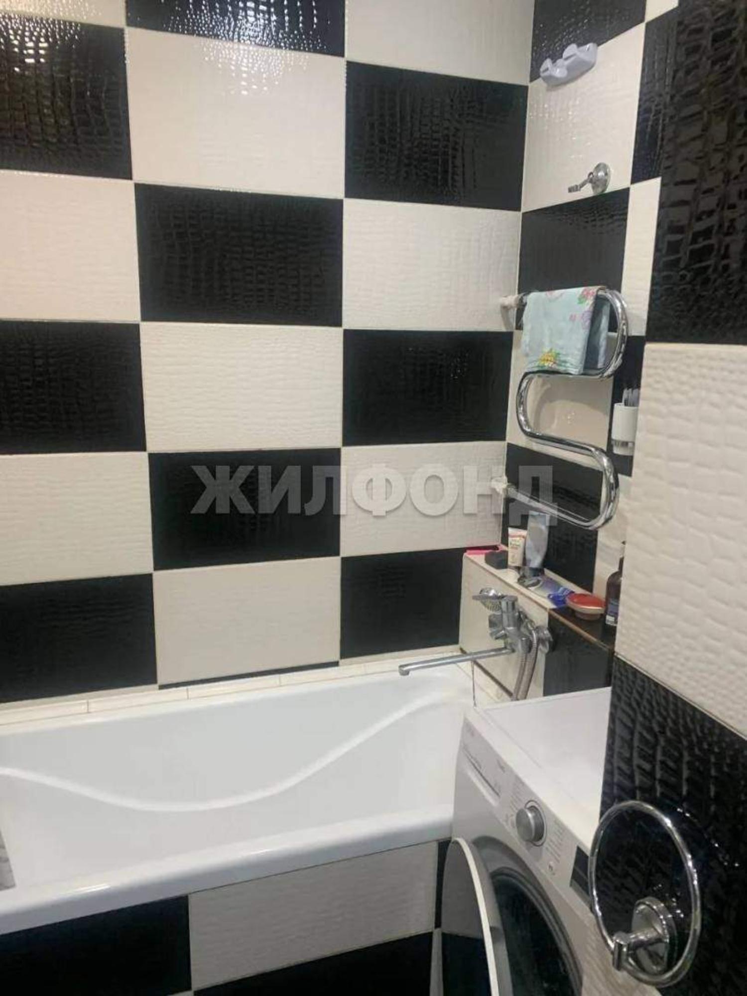 Купить квартиру за 15 000 000 рублей на Кечил-оола улица, д.7е