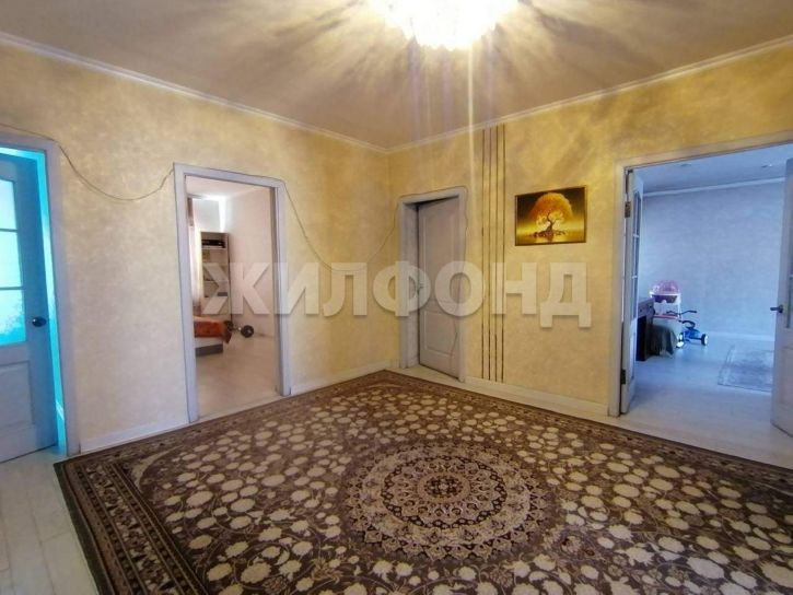 4-комн квартира Энергетиков микрорайон, д.7