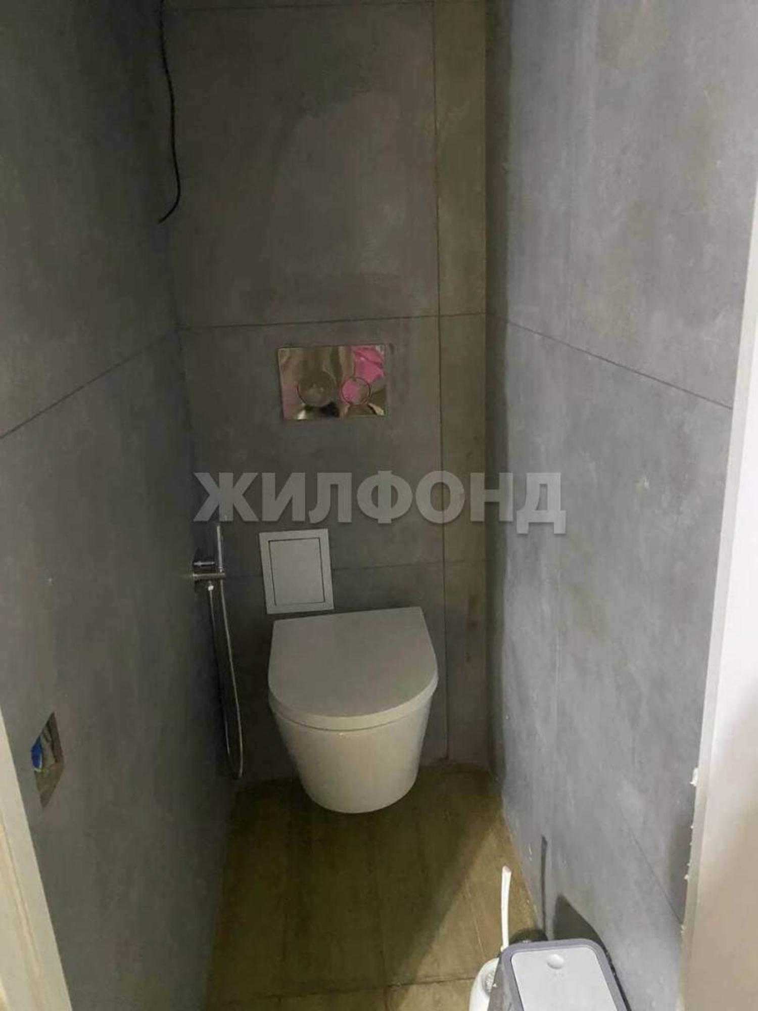 Купить квартиру за 7 100 000 рублей на Калинина ул., д.3а