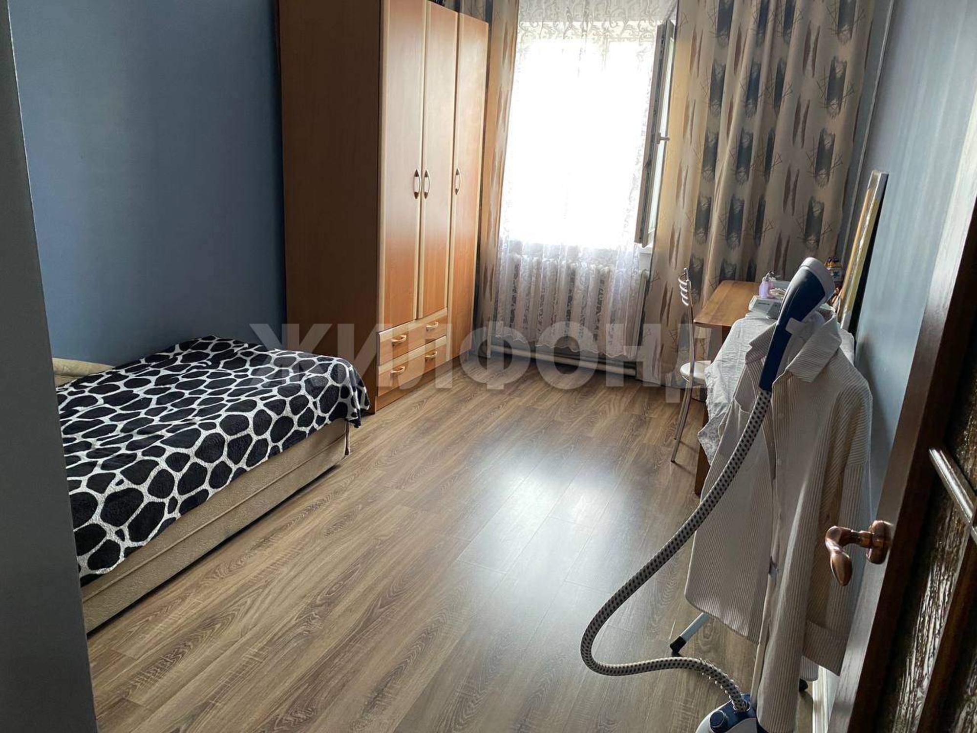 Купить дачу, дом, коттедж за 14 000 000 рублей на Леонида Ефимова ул.
