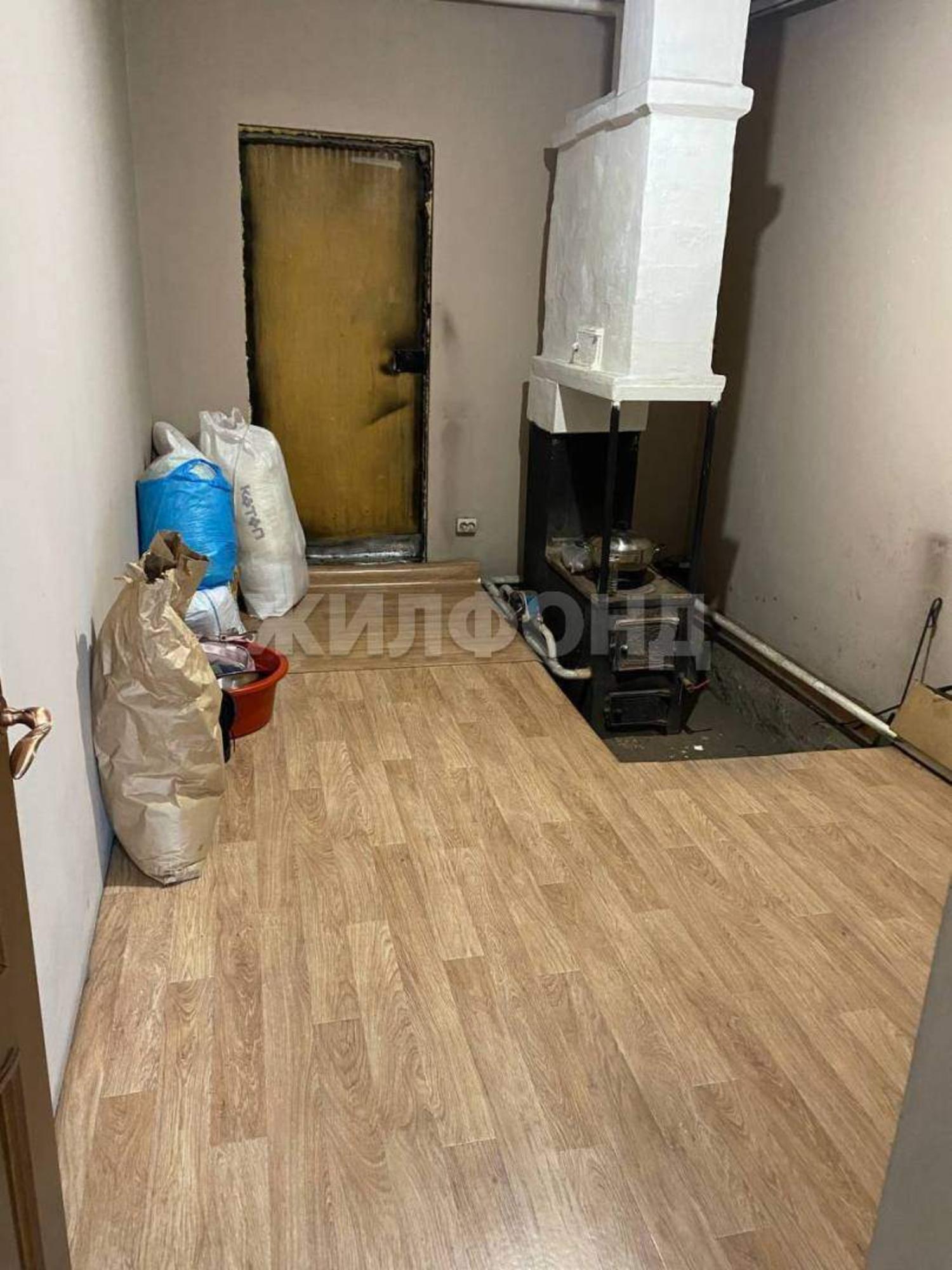 Купить дачу, дом, коттедж за 14 000 000 рублей на Леонида Ефимова ул.