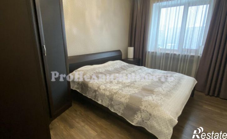 3-комн квартира улица Титова, 33,  д. 33