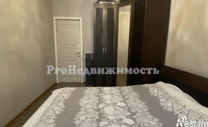 3-комн квартира улица Титова, 33,  д. 33
