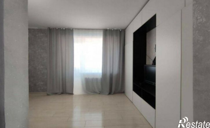 4-комн квартира улица Калинина, 24,  д. 24