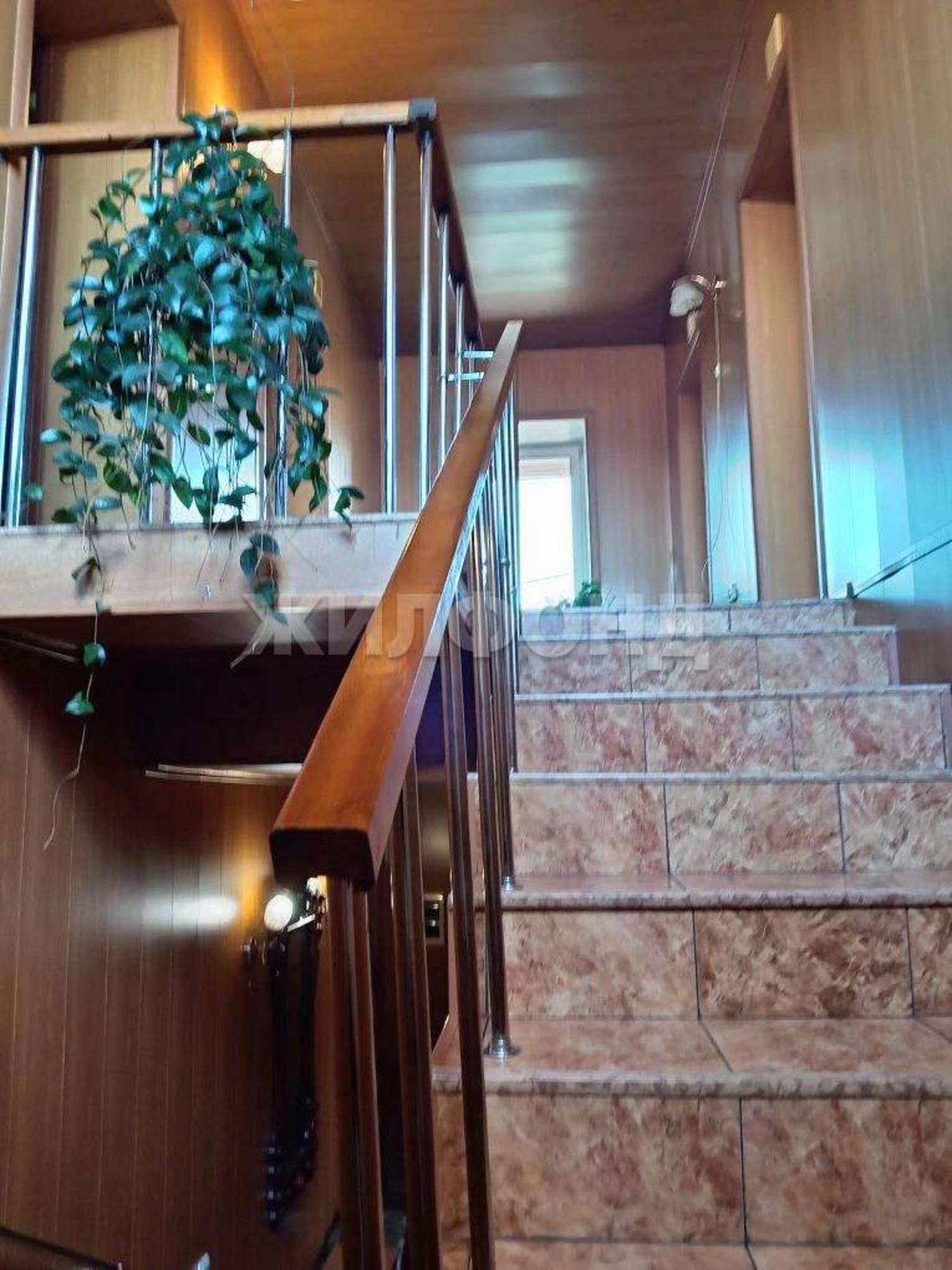 Купить дачу, дом, коттедж за 14 000 000 рублей на С.А.Кужугет ул.