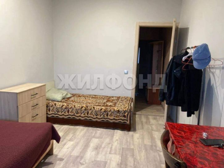 3-комн квартира Калинина ул., д.10