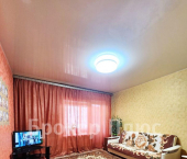 2-комн, 49кв м, этаж 1/9 улица Титова, 35