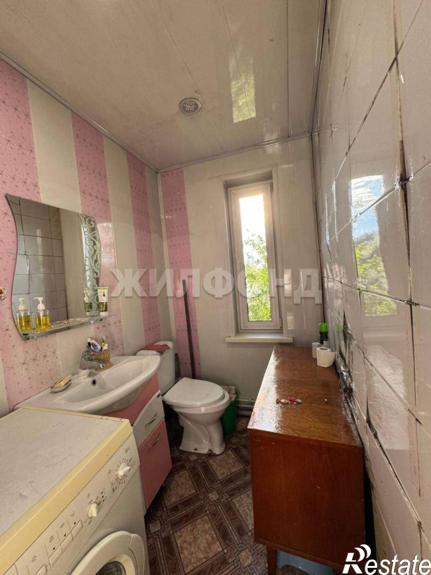 Купить дачу, дом, коттедж за 6 100 000 рублей на Крестьянская ул.