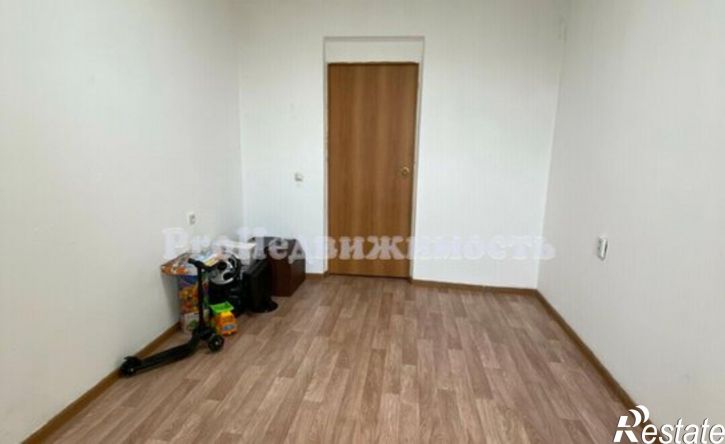 3-комн квартира Кызыл, микрорайон Спутник, Убсу-Нурская улица, 4