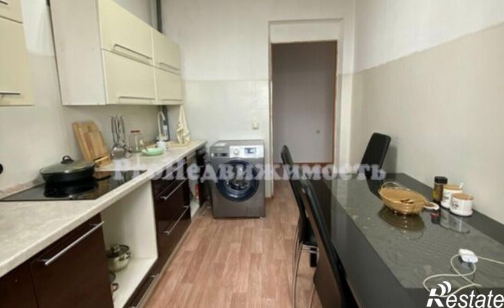 3-комн квартира Кызыл, микрорайон Спутник, Убсу-Нурская улица, 4