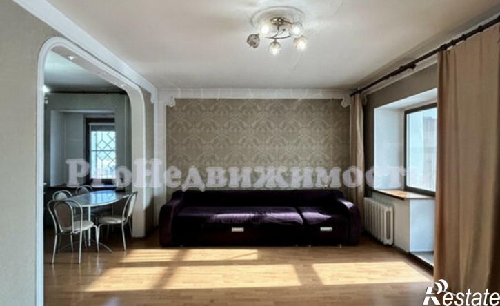 4-комн квартира Кызыл, микрорайон Спутник, Убсу-Нурская улица, 2А