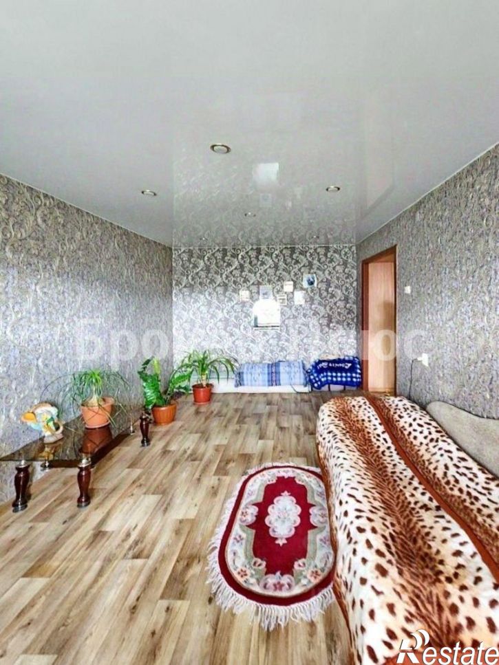 2-комн квартира Кызыл, улица Правобережная, 32