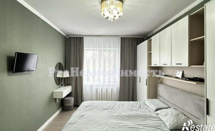 4-комн квартира ул Дружбы, 1а,  д. 1а