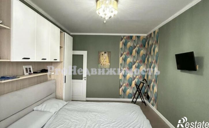 4-комн квартира ул Дружбы, 1а,  д. 1а