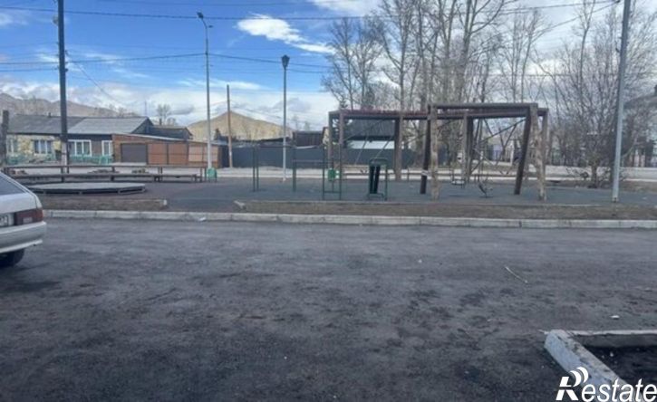4-комн квартира ул Кочетова, 17,  д. 17