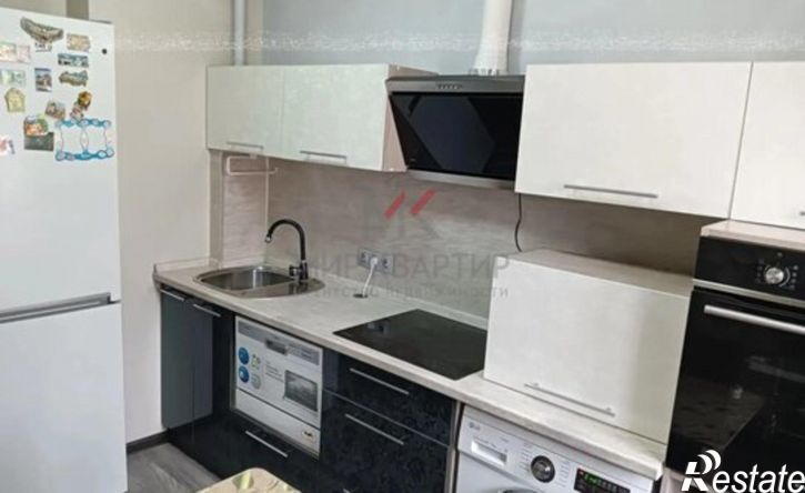 3-комн квартира Кызыл, улица Ооржака Лопсанчапа, 33