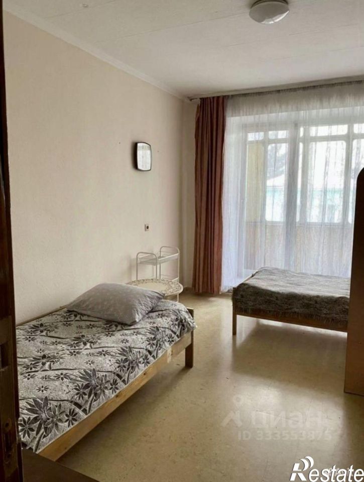 3-комн квартира ул Кочетова, 137,  д. 137