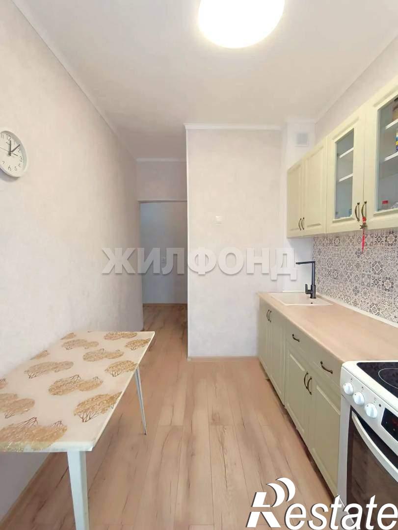 Купить квартиру за 10 000 000 рублей на Кочетова ул., д.59/2