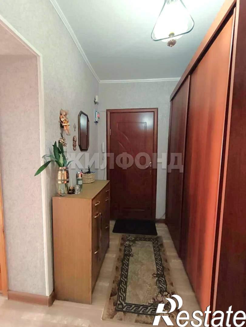 Купить квартиру за 12 000 000 рублей на Рабочая ул., д.246