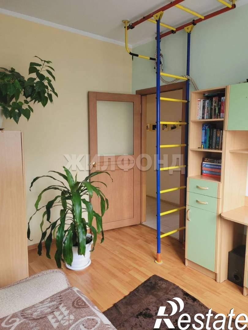 Купить квартиру за 12 000 000 рублей на Калинина ул., д.14