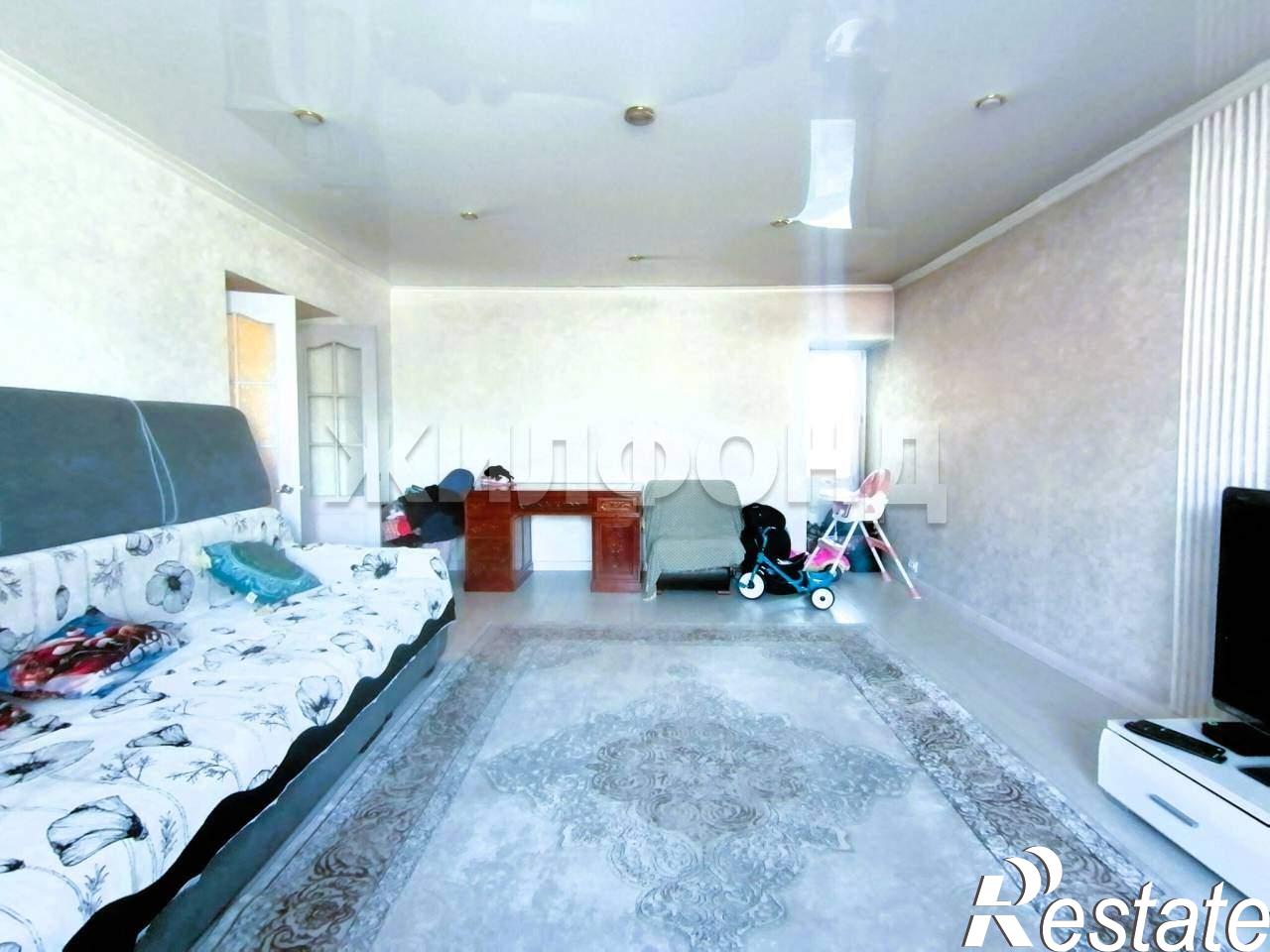 Купить квартиру за 15 000 000 рублей на Энергетиков мкр., д.7