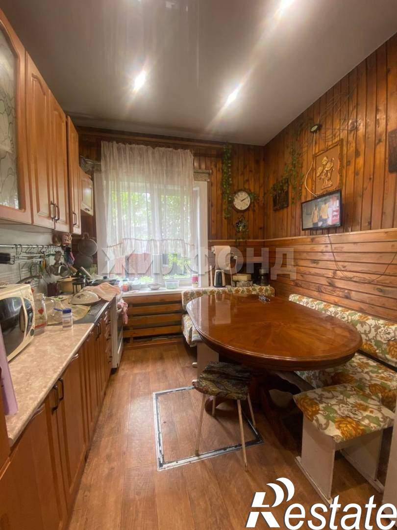 Купить дачу, дом, коттедж за 8 600 000 рублей на Космонавтов ул.