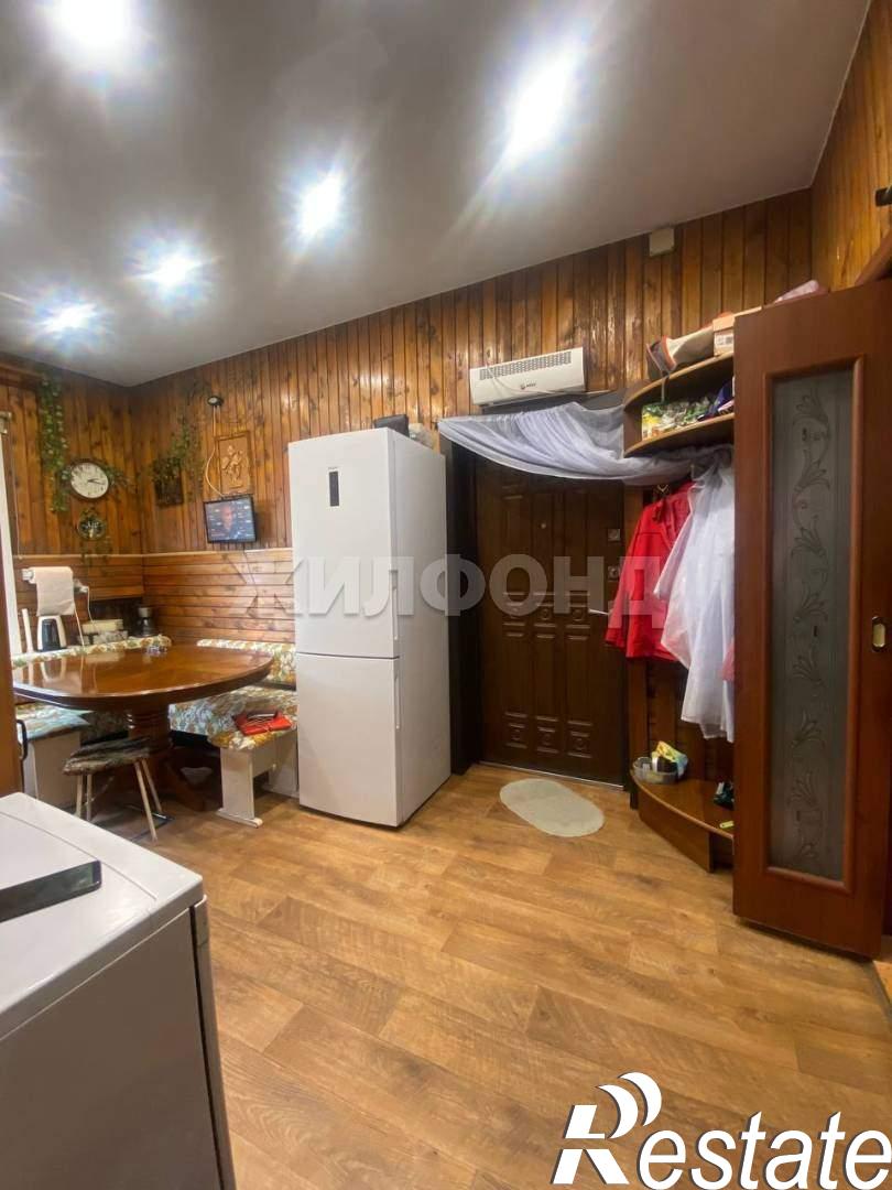 Купить дачу, дом, коттедж за 8 600 000 рублей на Космонавтов ул.