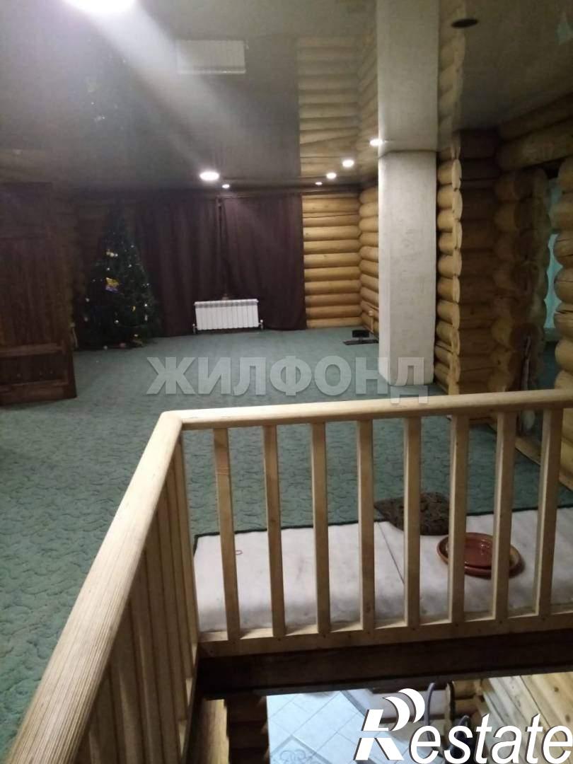 Купить дачу, дом, коттедж за 15 500 000 рублей на Ипподромная ул.