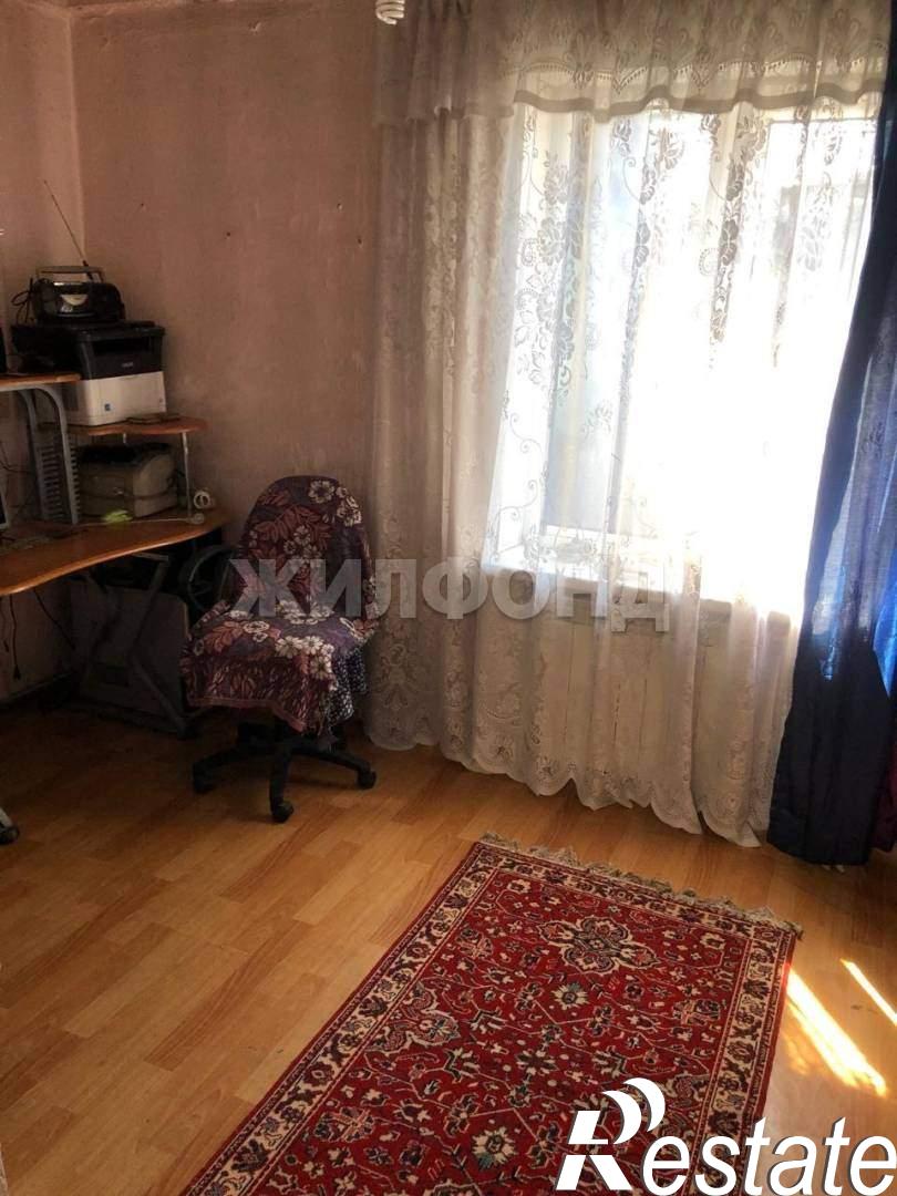 Купить дачу, дом, коттедж за 7 555 000 рублей на Карбышева ул.