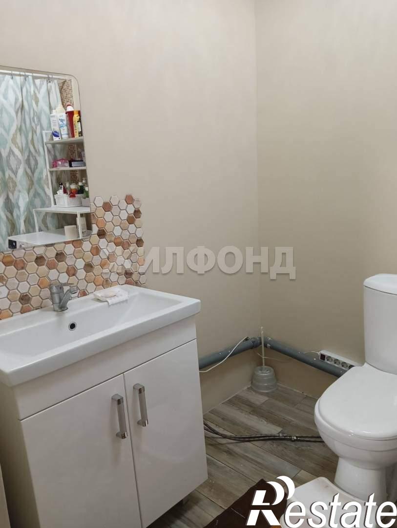Купить дачу, дом, коттедж за 15 100 000 рублей на Магистральная ул.
