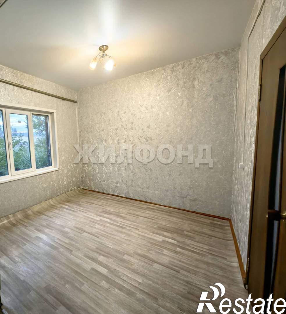 Купить дачу, дом, коттедж за 1 950 000 рублей на Сотнам Александр ул.