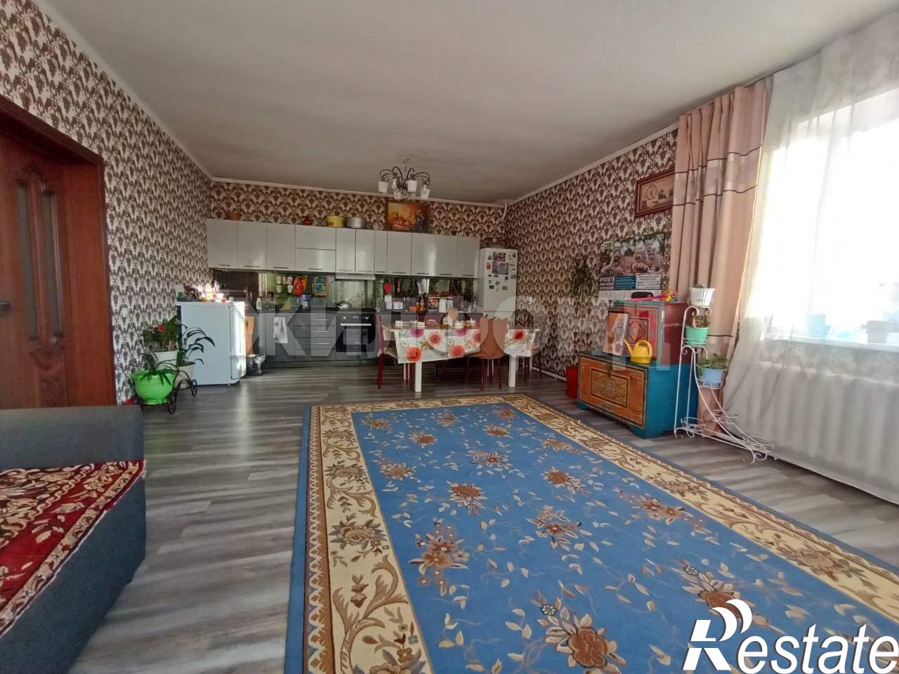 Купить дачу, дом, коттедж за 18 200 000 рублей на Эне-Сай ул.