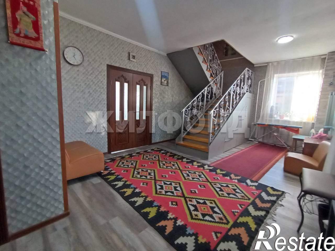 Купить дачу, дом, коттедж за 18 200 000 рублей на Эне-Сай ул.