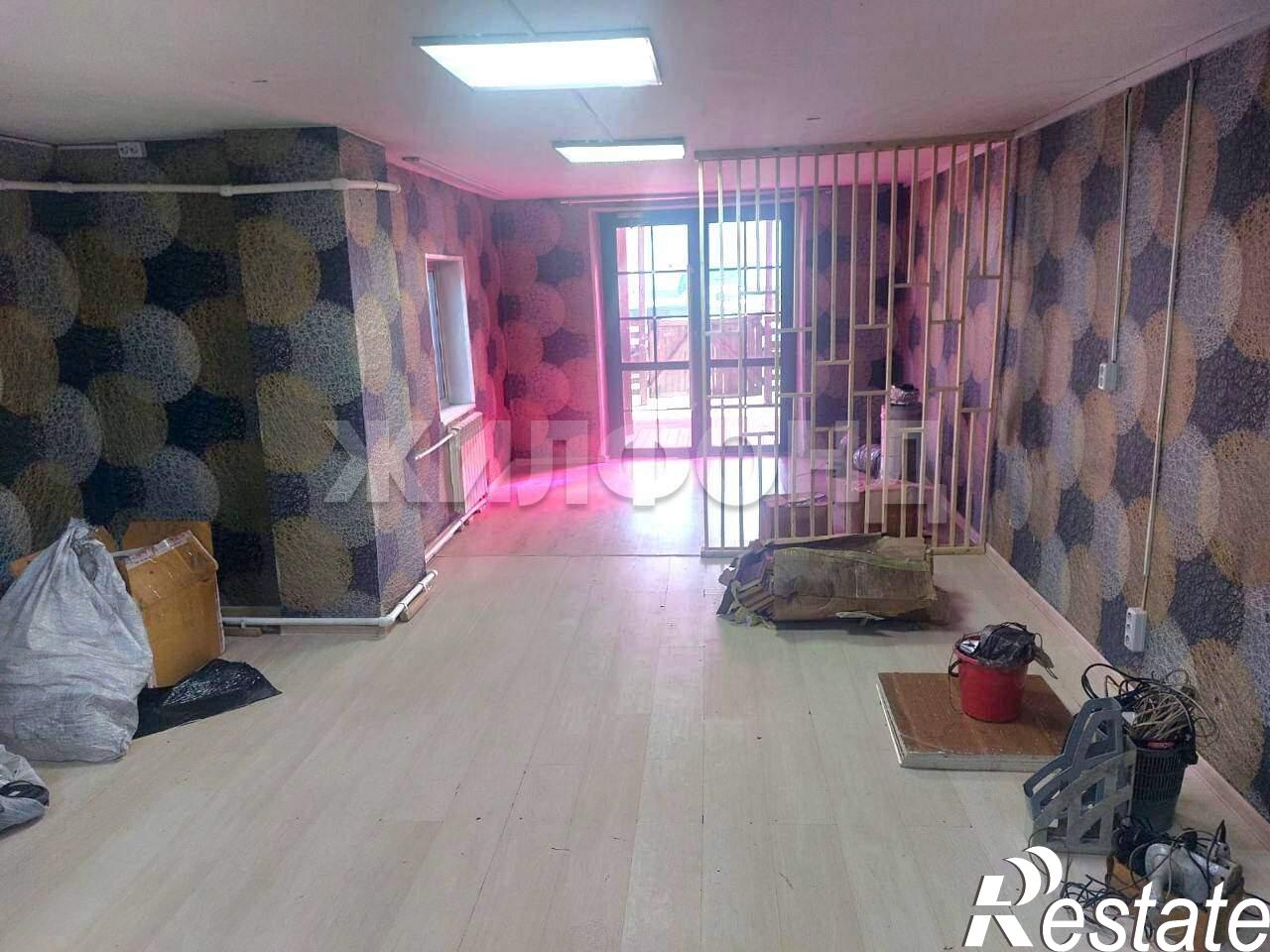 Купить дачу, дом, коттедж за 9 990 000 рублей на Комсомольская ул.