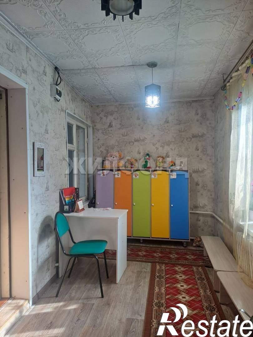 Купить дачу, дом, коттедж за 11 000 000 рублей на Сергея Есенина ул.