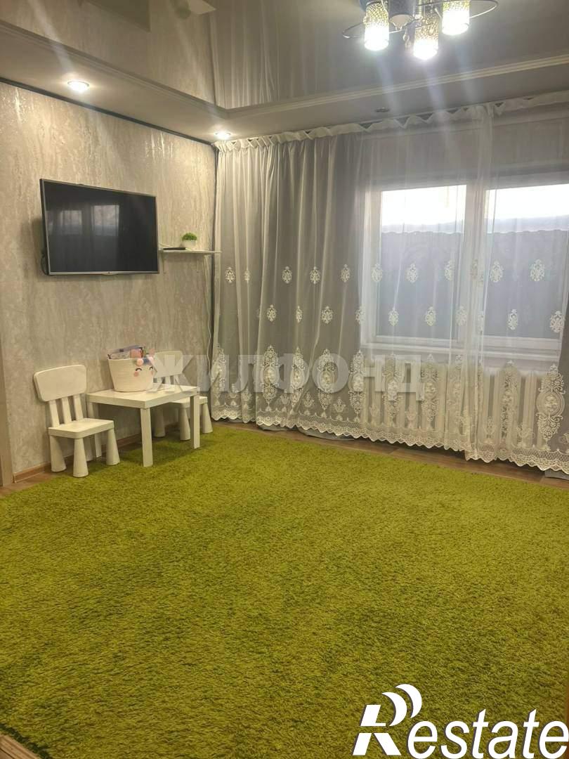 Купить дачу, дом, коттедж за 10 120 000 рублей на Карбышева ул.