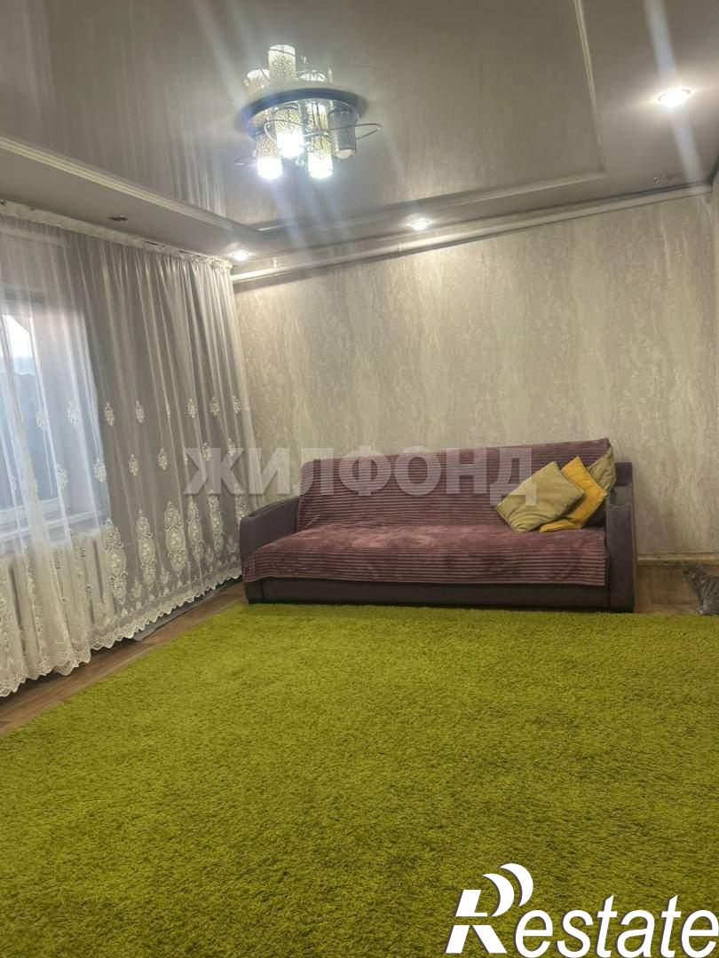 Купить дачу, дом, коттедж за 10 120 000 рублей на Карбышева ул.